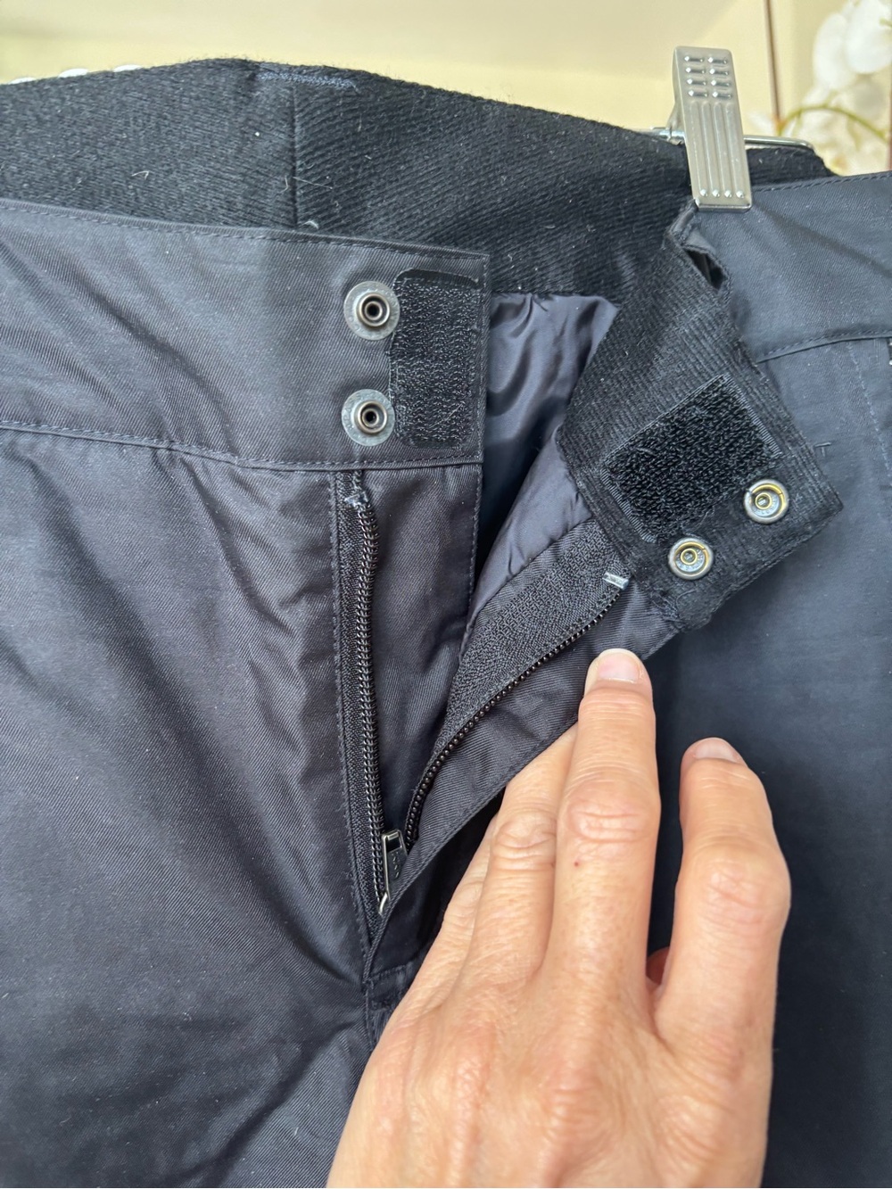 The North Face Sally DRYVENT Insulated Snow Pants Size M - Picture 6 of 10